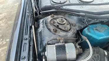 магнитолы для авто: Audi 100: 1989 г., 2.3 л, Ручные, Бензин, Седан — 10