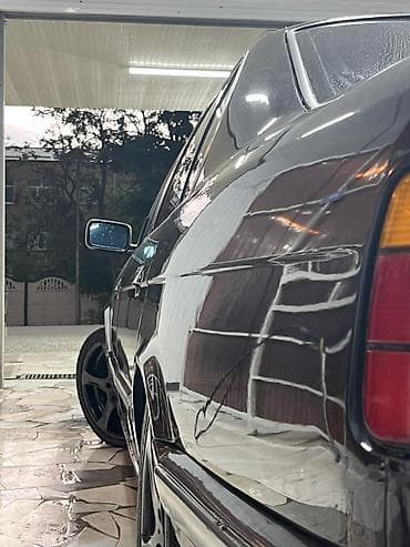 машина с российскими номерами: BMW 5 series: 1991 г., 2 л, Механика, Бензин, Седан — 10