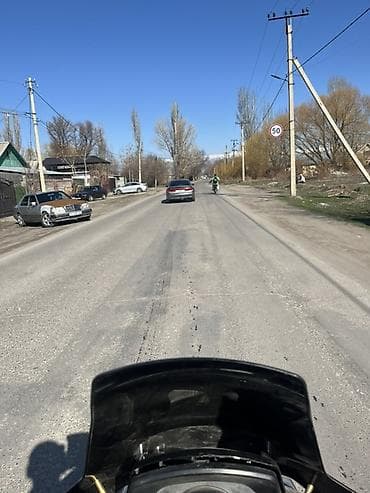 мопед скутеры: Скутер (визуально класс «спорт»), цвет черный с фиолетовыми — 1