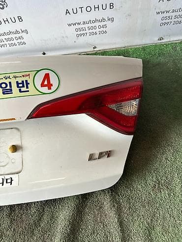 range over: Фонарь крышки багажника Hyundai Sonata LF 2.0 L4NA 2016 прав. (б/у) — 1