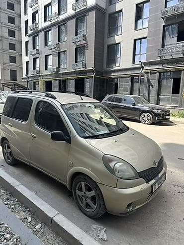 Унаа сатуу: Toyota Yaris Verso: 2002 г., 1.3 л, Автомат, Бензин, Вэн/Минивэн — 2