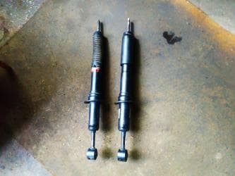 купить аптечные пиявки в бишкеке: Передний амортизатор Lexus Б/у, Оригинал — 1