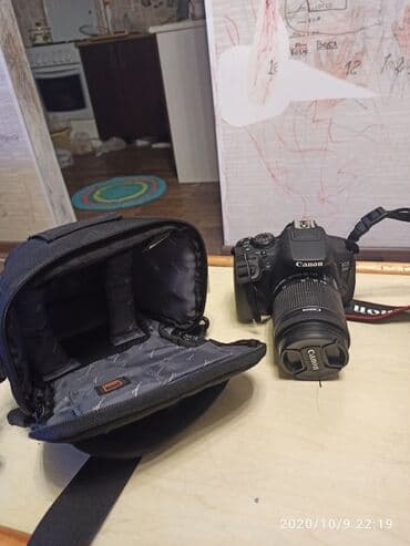 хочу купить фотоаппарат canon: 700d. Состояние нового. 3 объектива. sd карта на 32 Гб . Сумка — 10