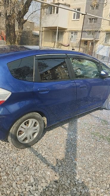 сидения спарк: Honda Fit: 2009 г., 1.4 л, Робот, Бензин, Хэтчбэк — 2
