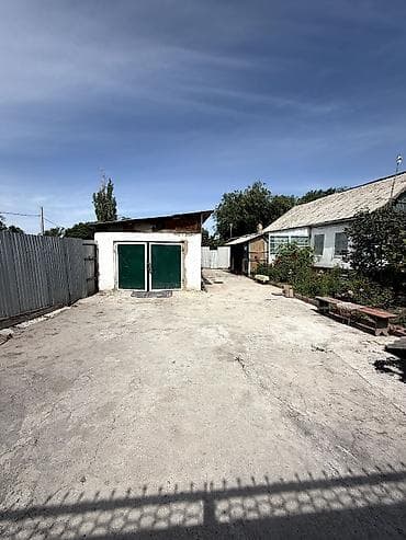 🏡 Продается уютный дом в Сокулуке! 📍 Участок: 6,8 соток 🏠 Площадь — 7