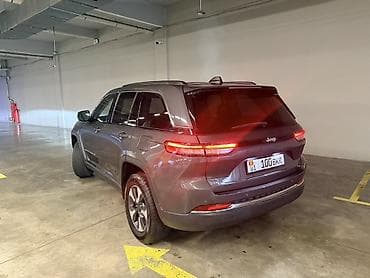 Chrysler: Jeep Grand Cherokee: 2023 г., 2 л, Электромобиль, Внедорожник — 2