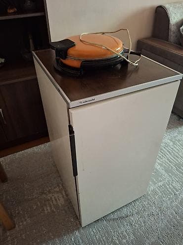 arctic mx4: Продаю б/у холодильник и вафельницу электрическую б/у.Цена договорная — 1