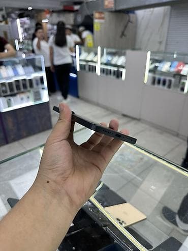 poco 4 gt: Poco X7 Pro, Б/у, 256 ГБ, цвет - Черный, 1 SIM, 2 SIM — 2