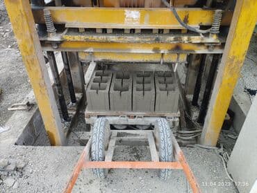 садовый столик и стулья: АВТОМАТ тип Пескоблок аппарат сатылат . абалы жакшы иштеп турат — 11