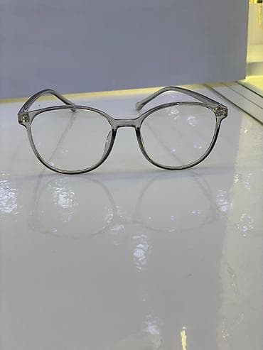 очки от зрения: Очки с прозрачной оправой - Форма: классическая округло-квадратная — 1