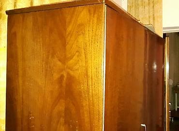 дордой одежды: Продаю 2 шифоньера и кресло. Один шифоньер цельный деревянный, 3 — 4