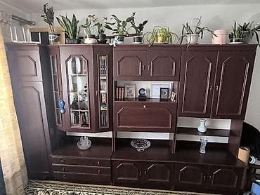 мебель горка для зала: Стенка-шкаф, Тип стенки-шкафа: Другой тип шкафа-стенки, Для зала, Б/у, Особенности: С отделением под телевизор — 1