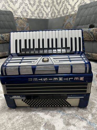 продаю акардион: Продаю Германские Аккордеон Вельтмейстер Амего Роялстандарт монтана — 5