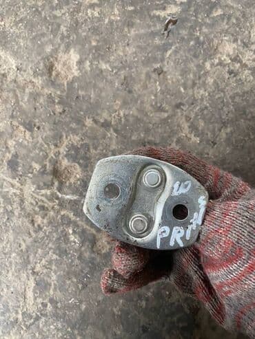 ремонт дверных ручек авто: Toyota Prius 20 Петля, Тойота Приус 20 Петля замка Петля дверного — 2