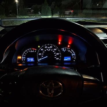 4 108 диски: Toyota Camry: 2017 г., Автомат, Седан — 8