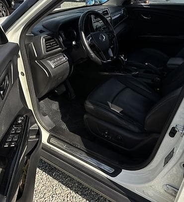 Транспорт: Ssangyong Tivoli: 2020 г., 1.6 л, Автомат, Дизель, Кроссовер — 8