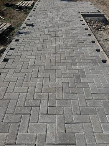 брусчатка бишкек цена: 1.	 #ПрессБрусчатка Выдерживает грузовые авто! Позвонить: 	2 — 2