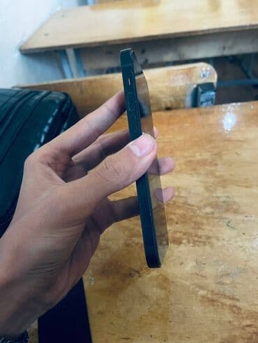 бу 11 айфон: IPhone 12, Колдонулган, 128 ГБ, Black Titanium, Заряддоочу түзүлүш, Коргоочу айнек, Кабель, 79 % — 4