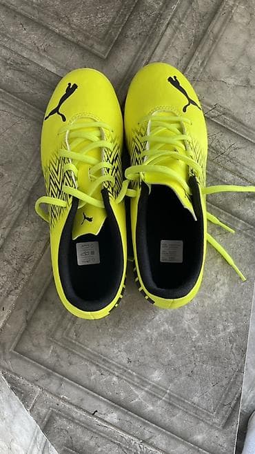 Футбольные бутсы/кроссы для зала Puma. 37 размер Неношеные, ошиблись at lalafo.kg Футбольные бутсы/кроссы для зала Puma. 37 размер Неношеные, ошиблись