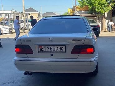 Продажа авто: Mercedes-Benz E-Class: 2001 г., 4.3 л, Автомат, Бензин, Седан — 3