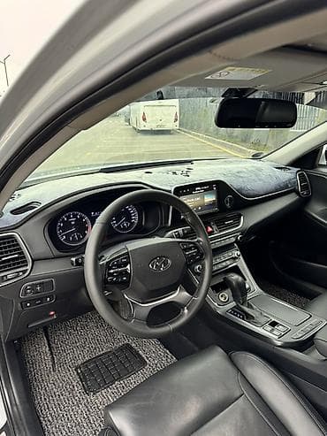 rav4 2001: Hyundai Grandeur: 2019 г., Автомат, Седан — 4