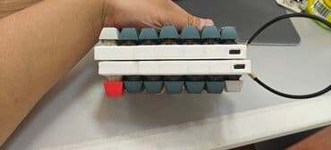 Клавиатура, Механикалык, Зымдуу туташтыруу, Өлчөмү: 40% — 3