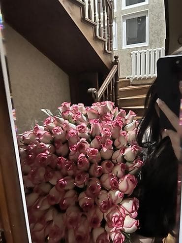 Гирлянды: Букет роз 101 Джумилия— крупный, объемный, с плотной шляпкой — 1