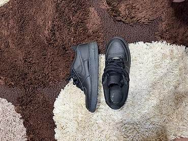 бу красофки: Эркектердин кроссовкасы, 40, Nike, Колдонулган, түсү - Кара — 1