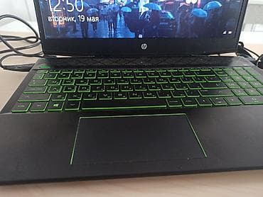 Игровой ноутбук HP Pavilion Gaming с зелёной подсветкой. - intel core