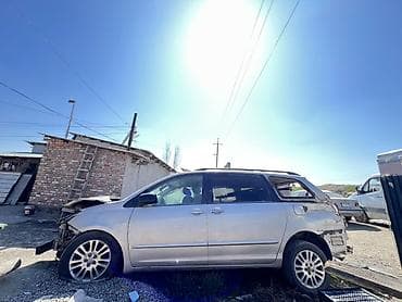 бублик машина: Автомобиль на разбор Кузов: серебристый универсал/минивэн 5 дверей — 4