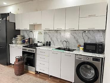 газовое: Кухонный гарнитур, Б/у, цвет - Белый, ДСП, Самовывоз — 3