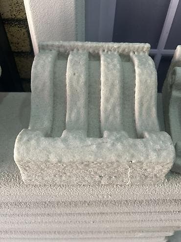 Декоративный архитектурный элемент из бетона/гипсополимера —