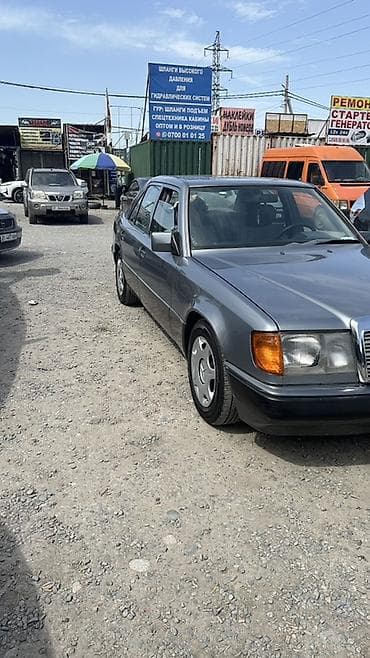 бескамерные диски: Mercedes-Benz W124: 1990 г., Седан — 3