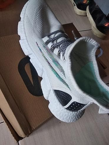 Угги: Лето кросовки. кросы . изи новые одеты один раз. очень — 1