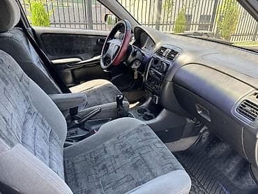 aida: Mazda 626: 1999 г., 1.8 л, Бензин, Седан — 5
