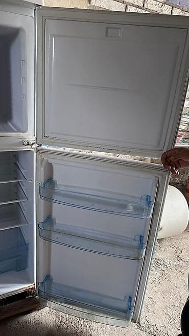 холодильник орск: Холодильник Biryusa, Двухкамерный — 1