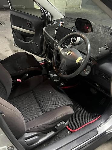 Транспорт: Toyota Ist: 2004 г., 1.5 л, Автомат, Бензин, Хэтчбэк — 5