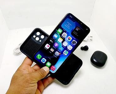 iphone 13 pro maks: IPhone 11 Pro Max, Б/у, 256 ГБ, Золотой, Зарядное устройство, 65 % — 1