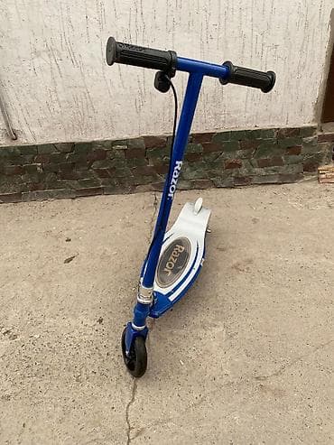 e90: Электросамокат, Б/у — 3