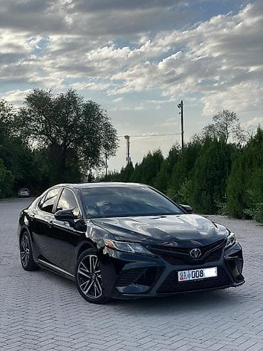 Toyota Camry: 2019 г., 2.5 л, Автомат, Бензин, Седан — 3