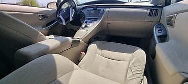 e2 byd: Toyota Prius: 2014 г., 1.8 л, Вариатор, Гибрид, Хэтчбэк — 9