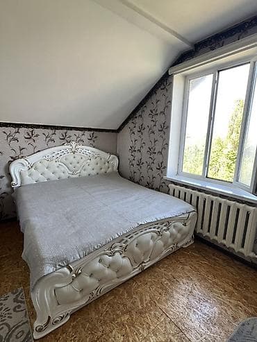 Эмерек гарнитурлары: Уктоочу бөлмө гарнитуру, Колдонулган, Эки кишилик керебет, Комод, Трюмо, түсү - Ак — 4