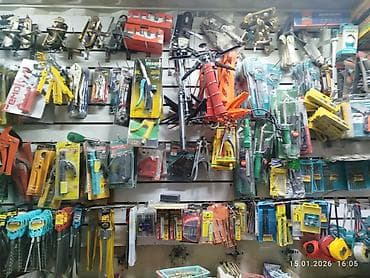 пена распылитель: Пена клей Somafix 60 секунд 430 сом; Саморезы по дереву, металлу все — 5