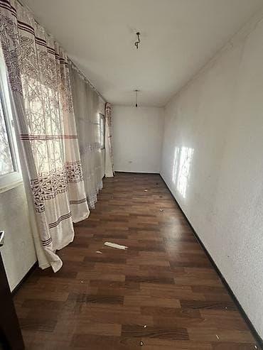 аренда тц: Сдаётся два комнат на долгий срок — 6