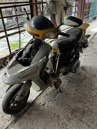 Скутер (бензиновый), класс 50–150 см³, платформа GY6. Описание: -