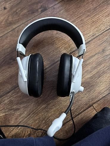 Razer blackshark v2x 
Есть коробка 
В отличном состоянии