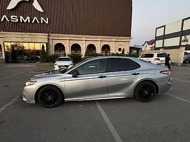 8: Toyota Camry: 2019 г., 2.5 л, Автомат, Бензин, Седан — 3