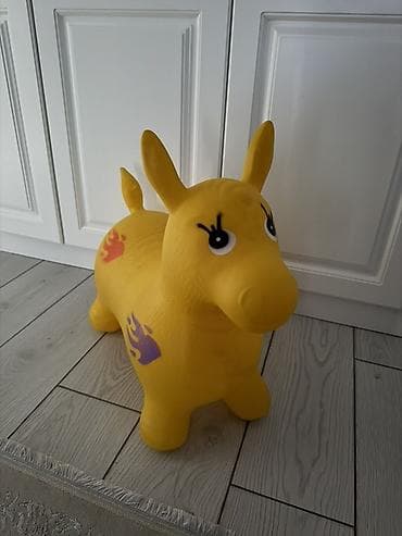 Надувная прыгалка-животное для детей - Яркая желтая модель в виде