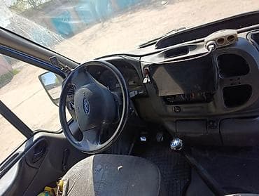 молоковоз машина: Ford Transit: 2005 г., 2 л, Механика, Дизель, Бус — 10
