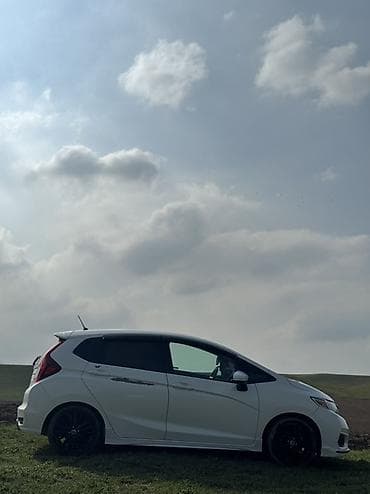 накидка фит: Honda Fit: 2018 г., 1.5 л, Автомат, Бензин, Хэтчбэк — 4